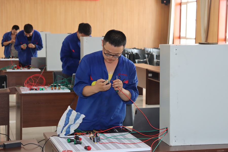 以技爭先，以能為榮——技能大賽(圖7)