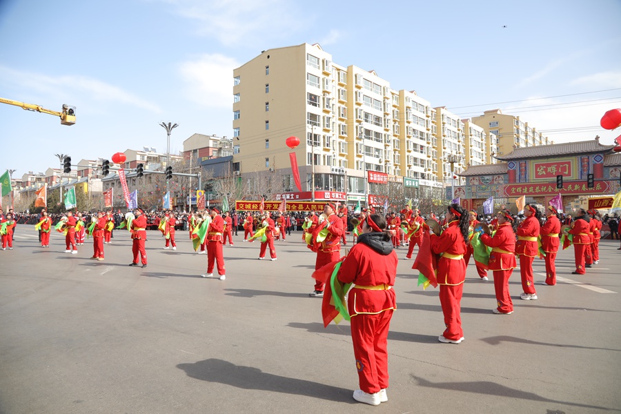 鑼鼓喧天，舞蹈翩翩——華鑫鬧元宵(圖2)
